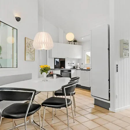 Pet Friendly In With Kitchen Hébergement de vacances *